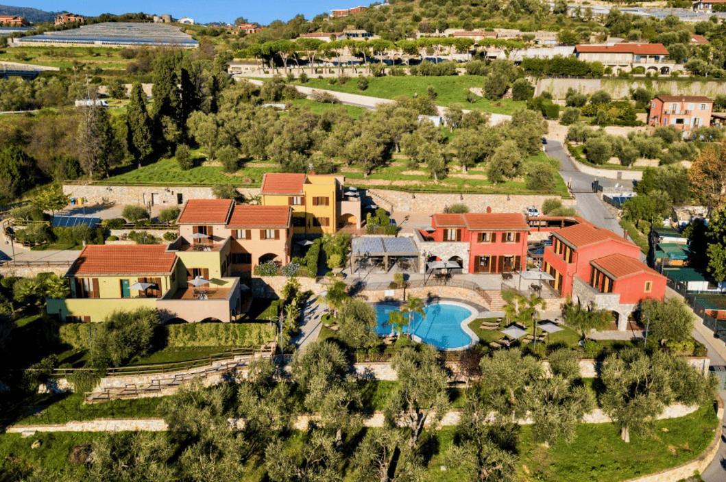 Leonardo Resort Imperia Exterior photo